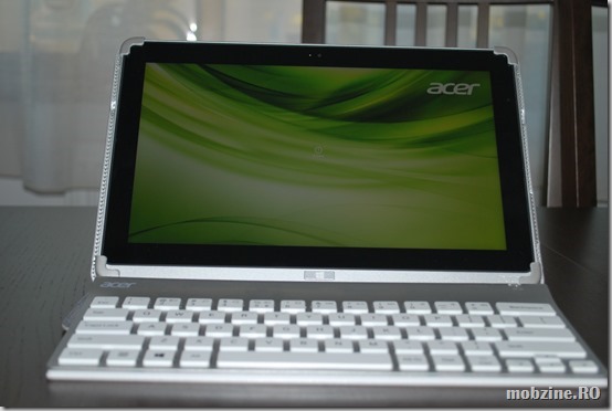 Acer Iconia W700 59