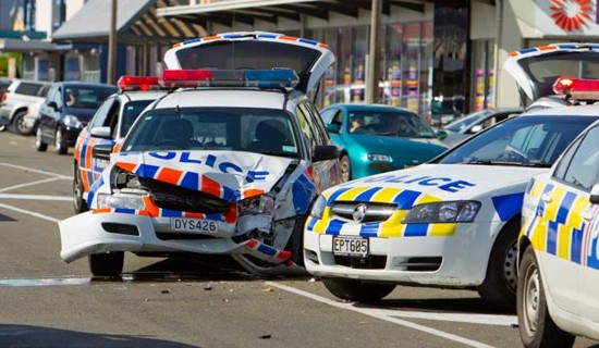 Poliția din Noua Zeelandă este mai bună decât pompierii din Australia
