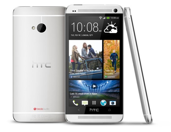 HTC One apare oficial în magazine