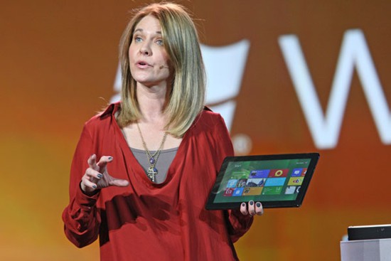 Microsoft și barierele doborâte: 250 milioane de utilizatori SkyDrive si 100 milioane licente Windows 8