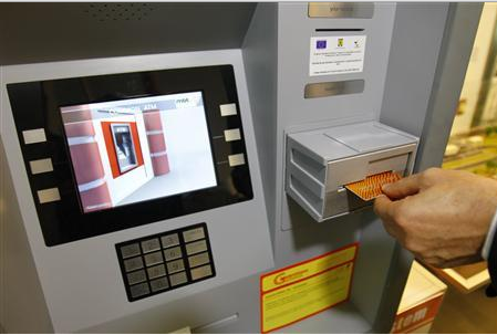 Un infractor român inventează (din detenție) o soluție de protecție a ATM-urilor pe care obișnuia să le spargă