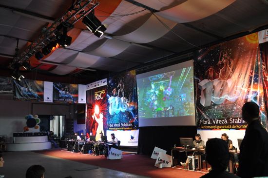 A fost spectacol la finala Romanian eSport Championship