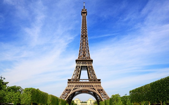 Google Street View ne urcă pe Tour Eiffel
