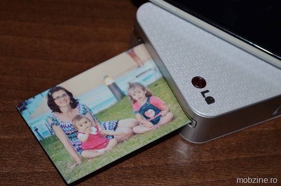 Review LG Pocket Photo: o imprimantă mini de dat cadou prietenilor, la evenimente speciale