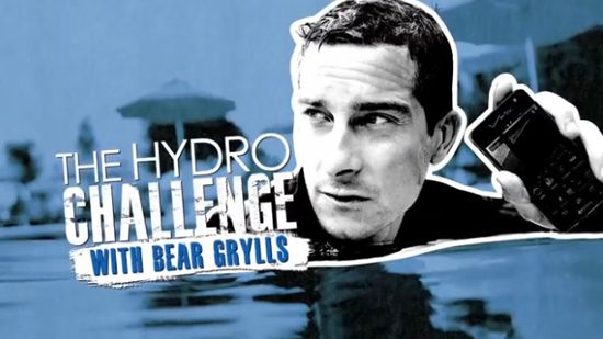 Bear Grylls promovează Kyocera Hydro Elite
