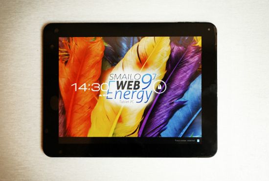 Tablete noi de la AROBS: Smailo Web Energy 8 și Smailo Web Energy 9.7