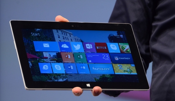 Microsoft anunta generatia a doua pentru tabletele Surface: 2 si Pro 2