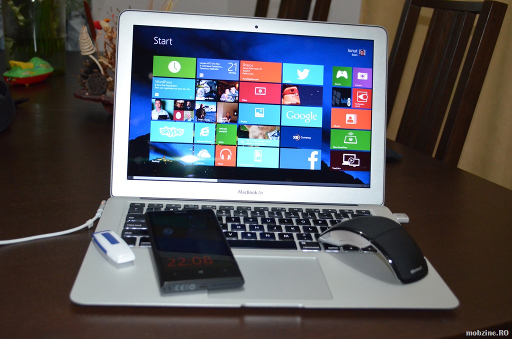 Windows 8.1 MacBook Air 13