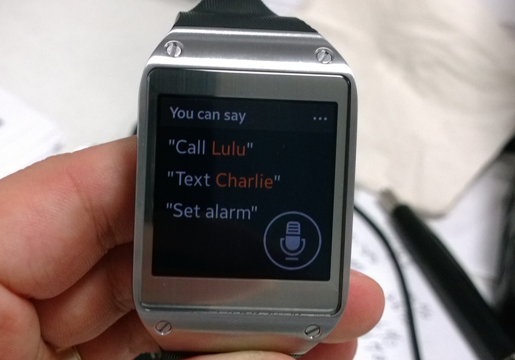 SFAT: cum faci ceasul inteligent Galaxy Gear sa vorbeasca cu tine