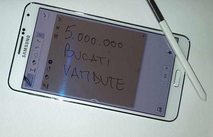 Cinci milioane de Samsung Galaxy Note 3 vandute in prima luna