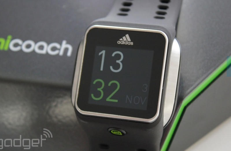 Adidas miCoach Smart Run: smart watch sau doar bratara inteligenta?