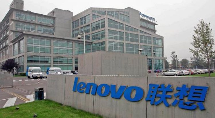 Lenovo vinde patru device-uri pe secunda