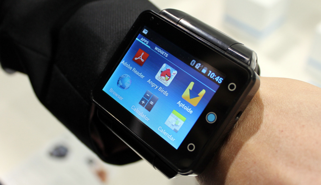 Neptune Pine: mini tableta sau smartwatch gigantic?
