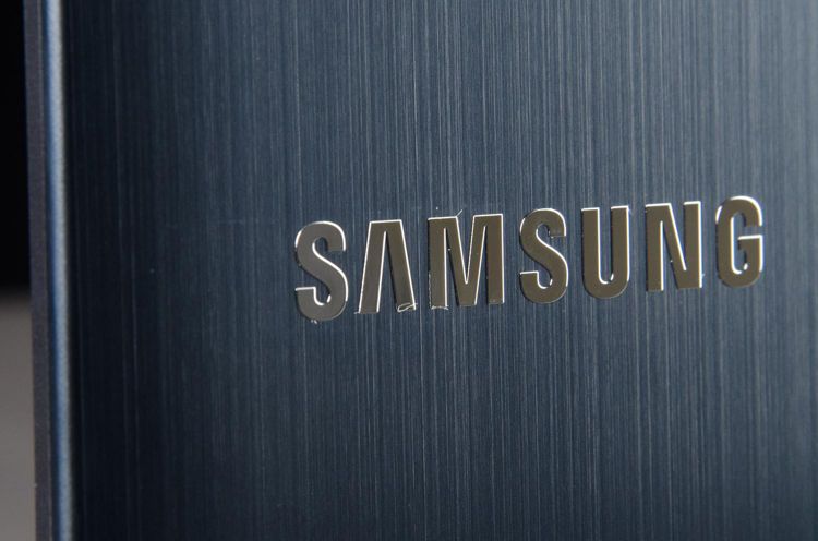 Samsung Galaxy S5 va veni in doua configuratii?