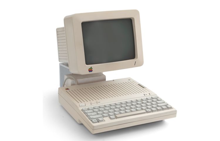 File de istorie: Apple aniverseaza 30 de ani de la primul computer portabil