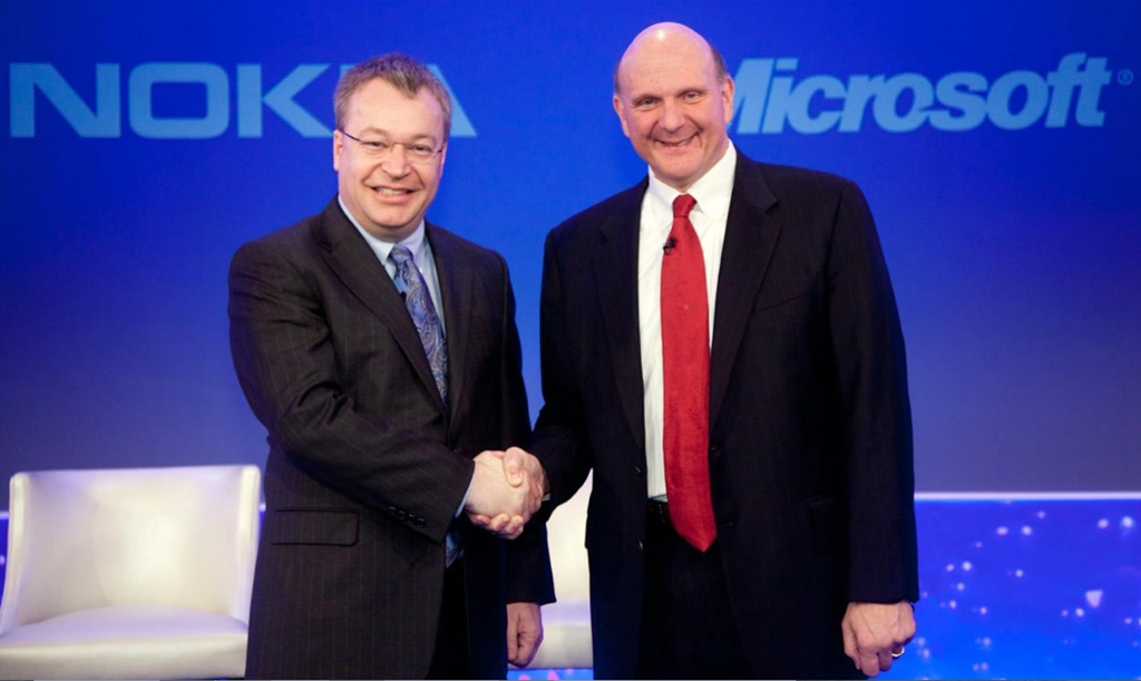 Microsoft si Nokia trimit informari legate de transferul datelor personale