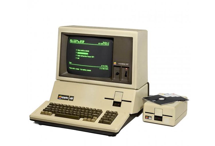 File de istorie: 34 de ani de la nasterea Apple III