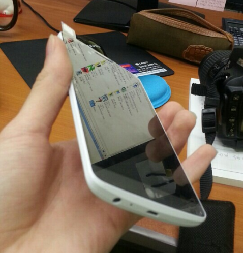 Detalii si mai clare despre LG G3: un display cu margini foarte inguste, spate mai finisat