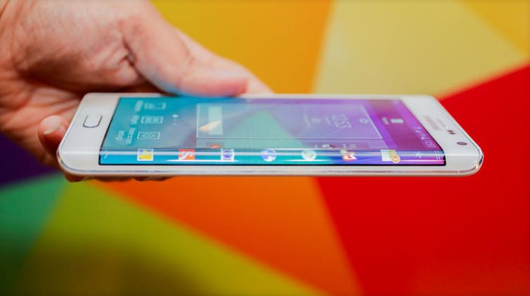 Ecranul lateral este la Galaxy Note Edge