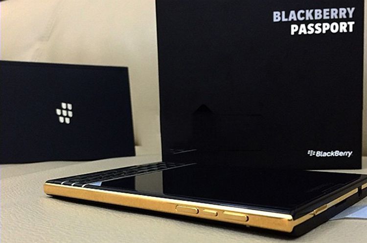 blackberry passport gold edition 2