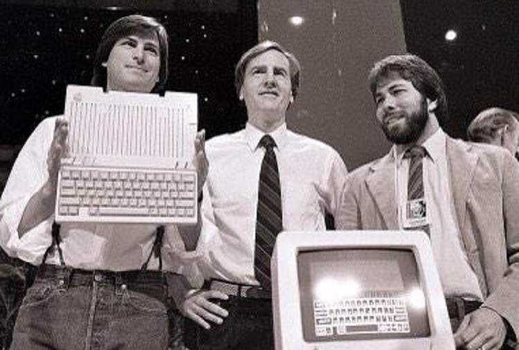 File de istorie: pe 3 ianuarie 1977, Apple Computer devenea o corporatie