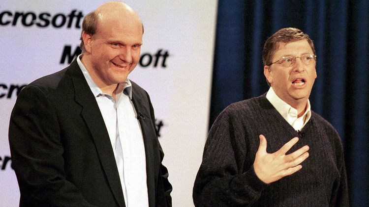 File de istorie: pe 13 ianuarie 2000, Steve Ballmer devenea CEO-ul Microsoft