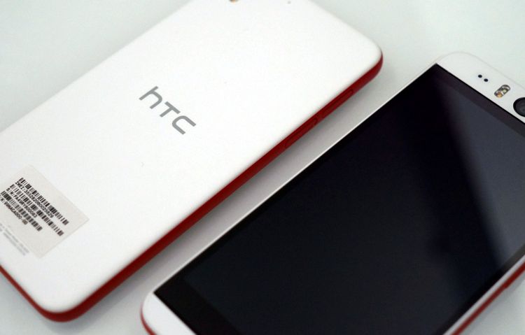 Pregateste HTC o alternativa la flagship-ul One?