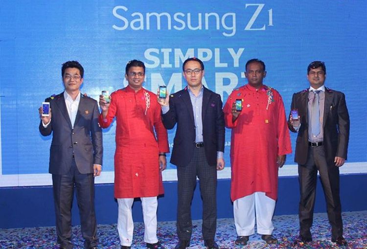 Samsung Z1, expansiune cu pasi mici (pentru Tizen)