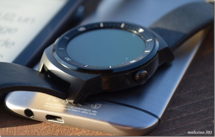 LG G Watch R 12