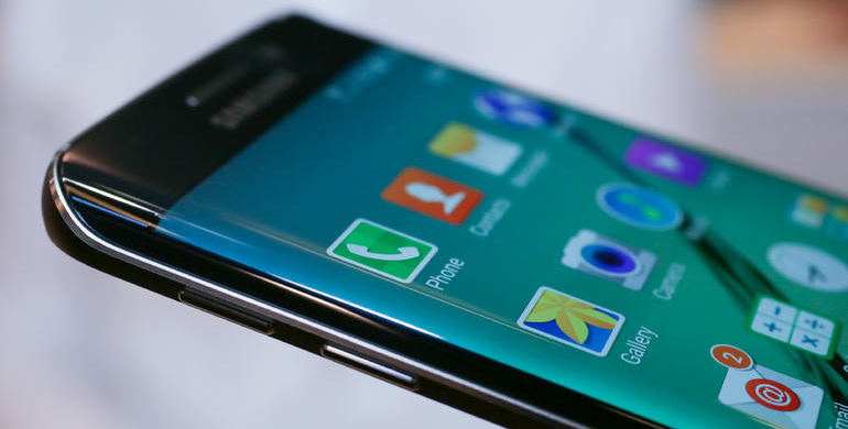 Utilizatorii de Samsung Galaxy S6 primesc gratuit Endomodo, Shazam si aplicatii romanesti educative