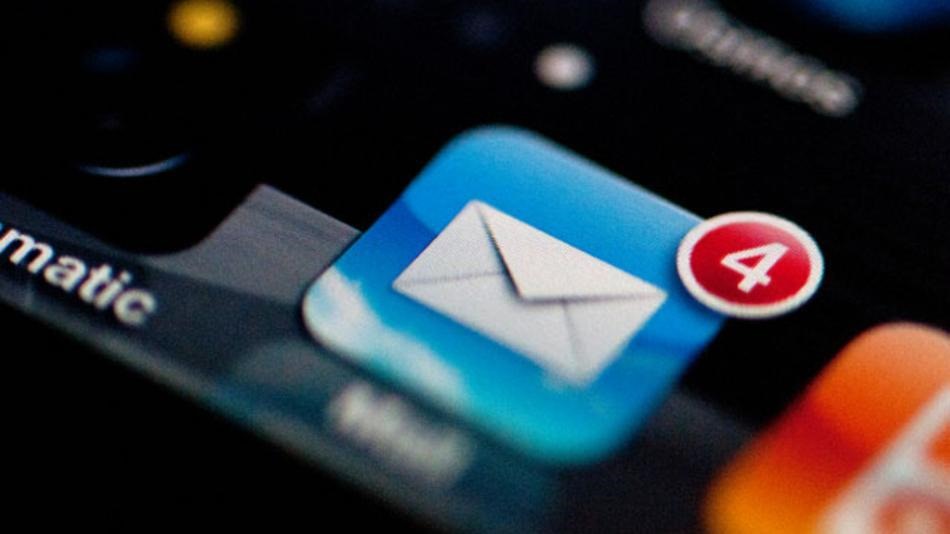 Atentie! bug din iOS Mail permite extragerea de parole