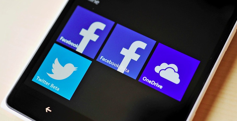 Microsoft opreste integrarea Facebook cu Windows 8.1 si Windows Phone 7/8!