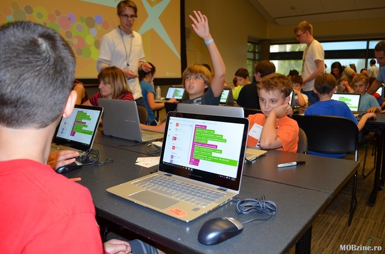 Imagine Coding Camp: cand copiii incep sa invete programare bat un record mondial