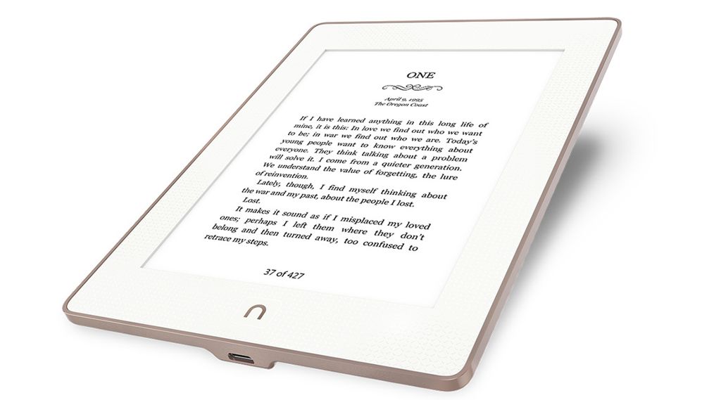 Nook GlowLight Plus, cu e-reader-ul sub apa