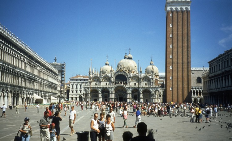 Venice_-_Piazza_San_Marco