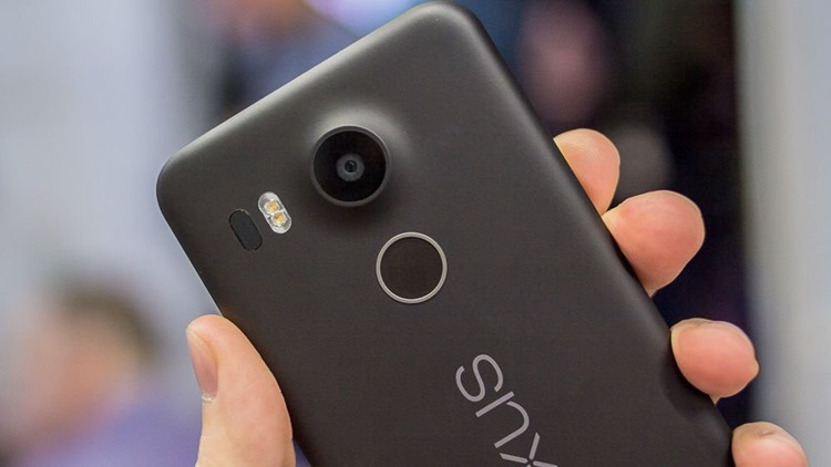 Nexus 5X poate fi comandat in Europa, mai scump ca in USA, livrare din 9 noiembrie