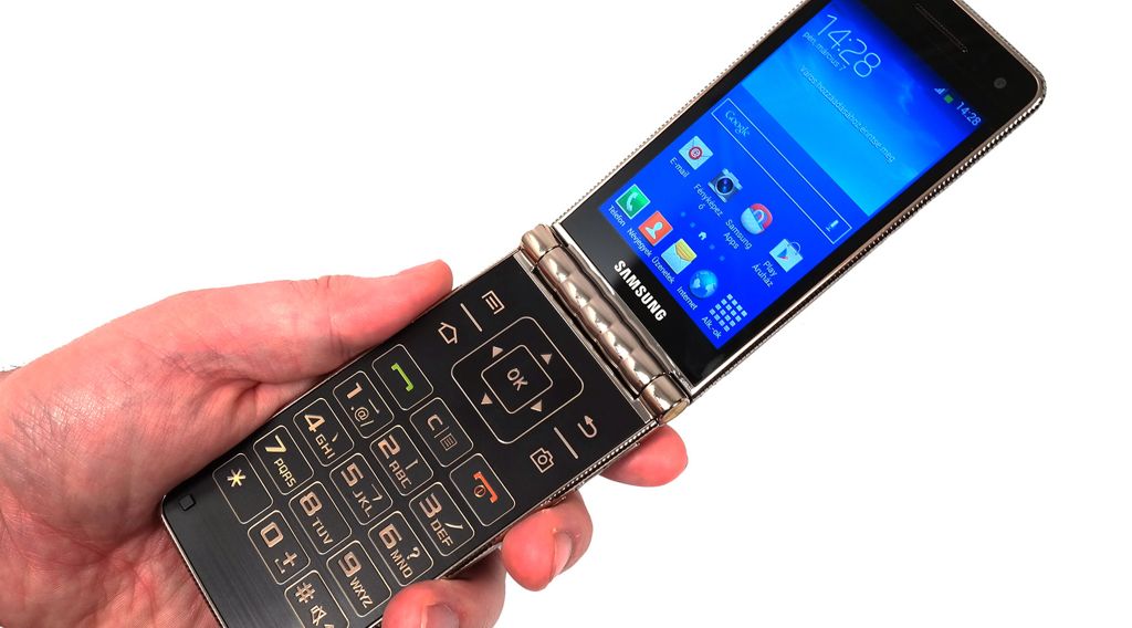 Flip-phone day: Kyocera si Samsung reinvie formatul