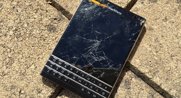 BlackBerry mai concediaza 200 de oameni