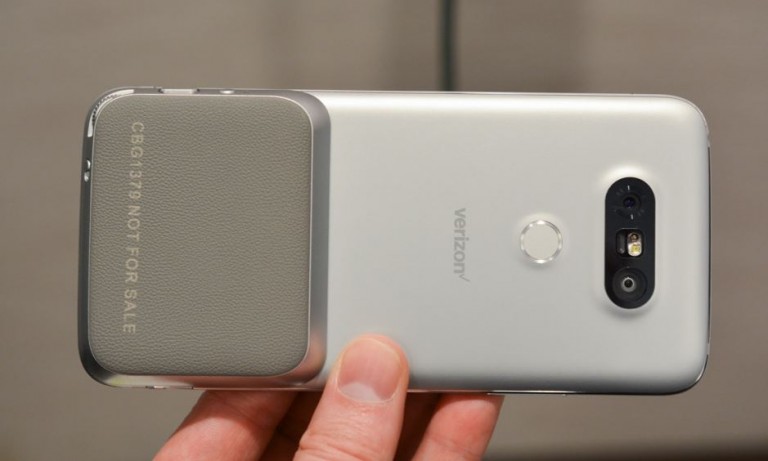 Ce inseamna sistemul dual de camere foto de pe LG G5: 135 de grade vs 78 de grade