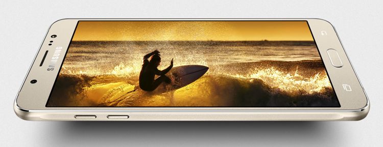 galaxy j7