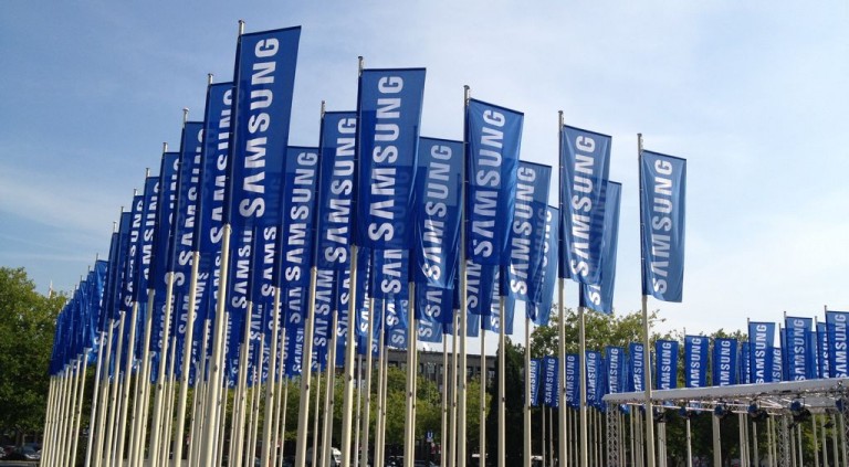 Samsung Display investeste 300 milioane dolari in productia de OLED-uri