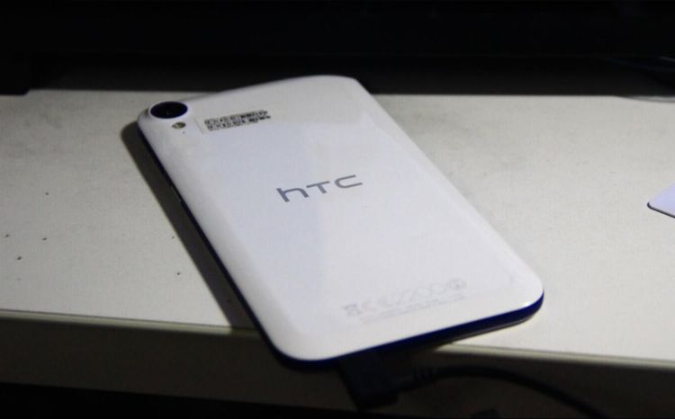 Leaked-images-of-the-HTC-Desire-830 (1)