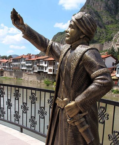 selfie statue turkey