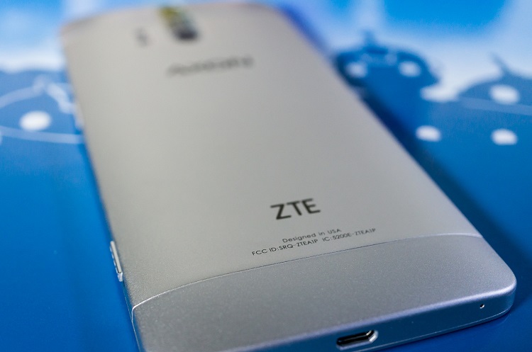 ZTE-back