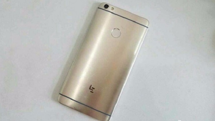 LeEco Le 2S Pro pare decis sa rupa topurile