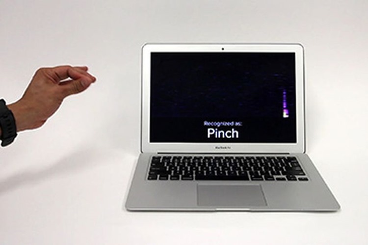 Video: un smartwatch LG modificat devine dispozitiv de control prin gesturi