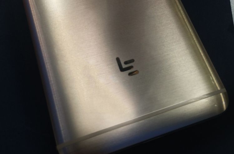 leeco-back