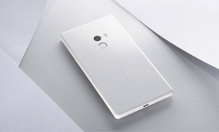 Flash sale de Xiaomi Mi Mix si alte fapte de vitejie