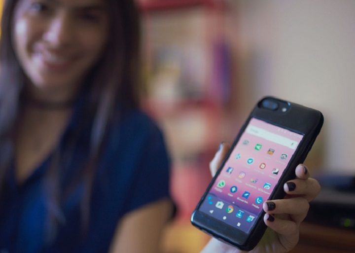 Eye, un smartphone cu Android in forma de carcasa de iPhone