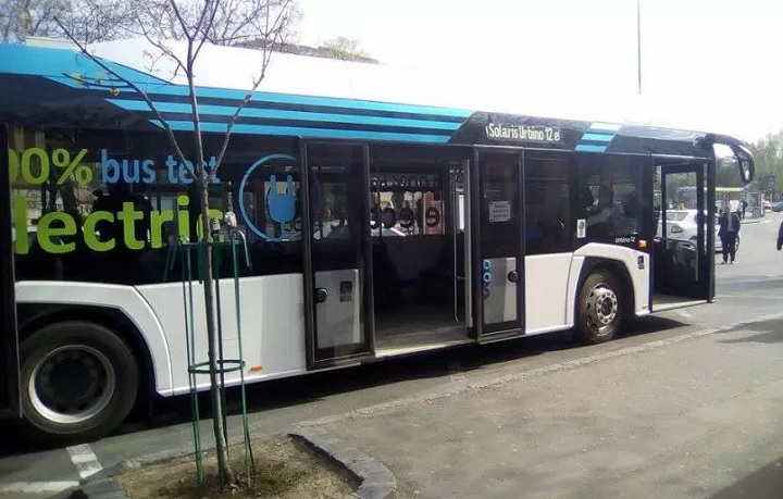 Autobuzul electric Solaris Urbino 12 ajunge la Brasov
